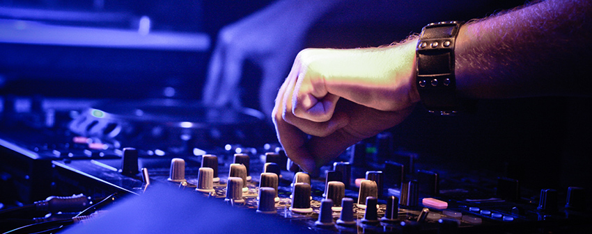 Building a Comprehensive Digital Experience for Local Artists Space