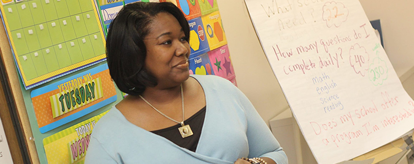 A Full Refactoring and Digitalization to Revamp an Online Magazine for Teachers